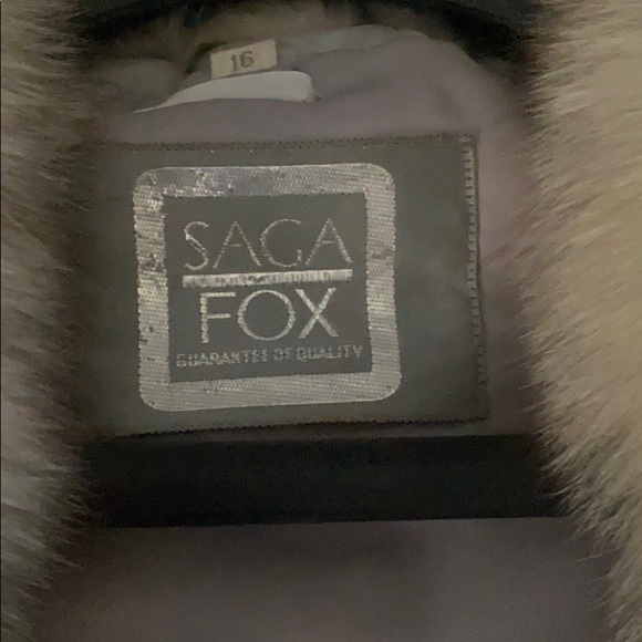 Fur coat - Picture 2 of 5